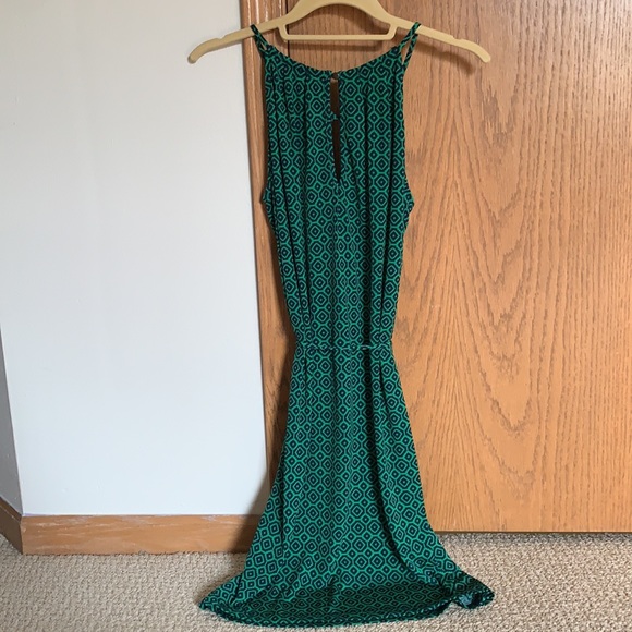 Never worn Banana Republic cute dress. - Picture 4 of 4